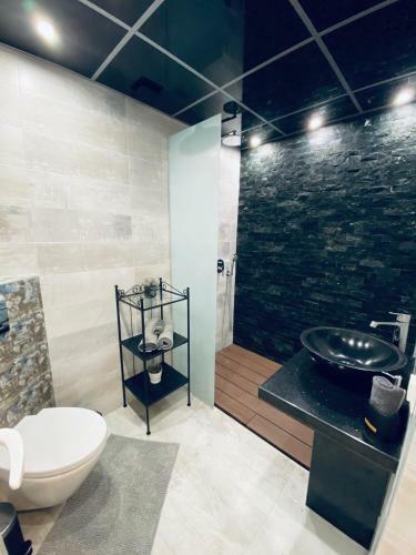 Babylon Park Apartment