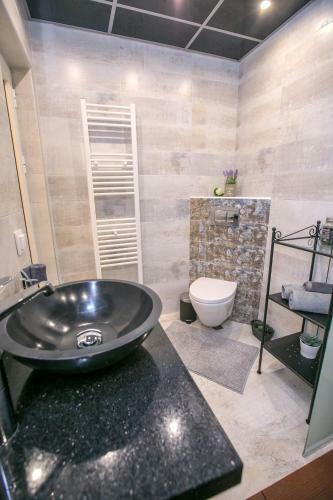 Babylon Park Apartment