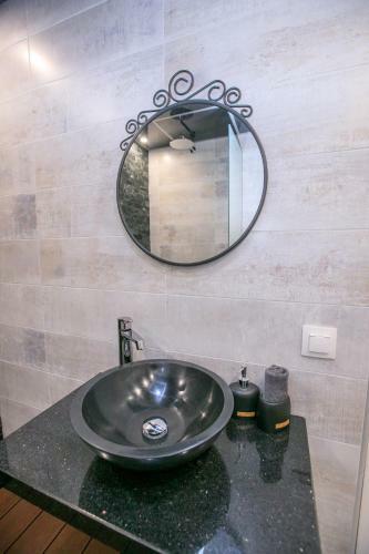 Babylon Park Apartment