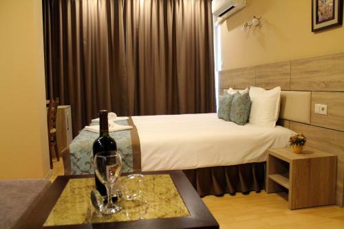 Hostal Garden Guest House