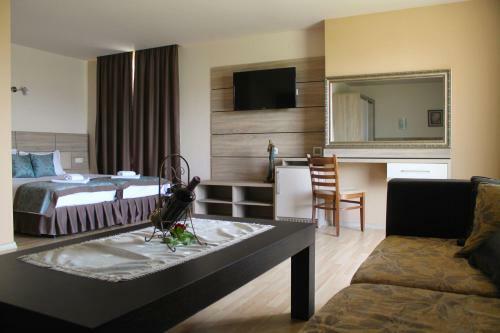 Hostal Garden Guest House