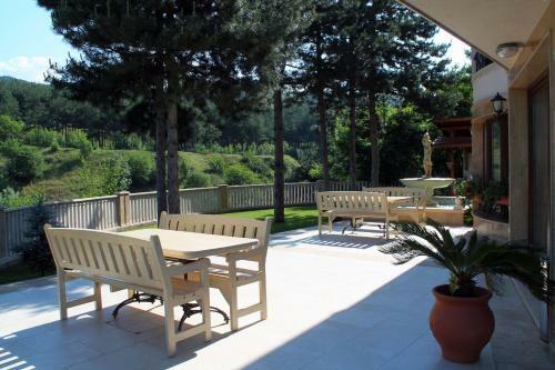 Hostal Garden Guest House