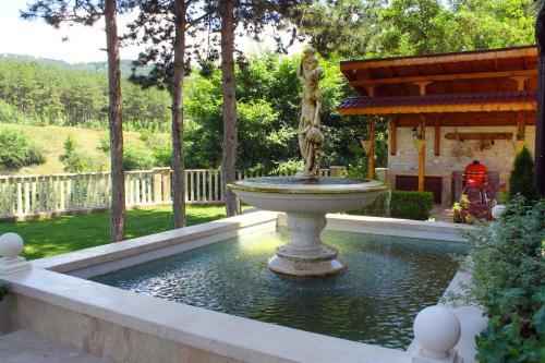 Hostal Garden Guest House