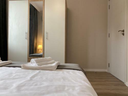 Stylish Top Centre Apartment For 4 Guests