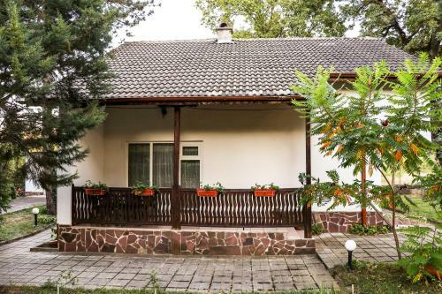 Villa Nature Guesthouse