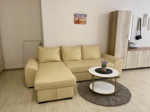 Apartment - Milena In Green Life