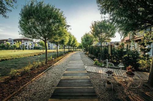 Apartment - Milena In Green Life