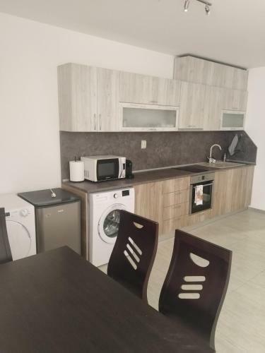 Apartment - Milena In Green Life