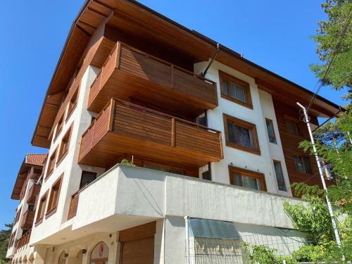 Teddy Hills Apartment