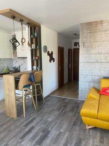 Teddy Hills Apartment
