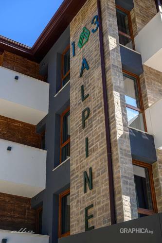 103 Alpine Hotel