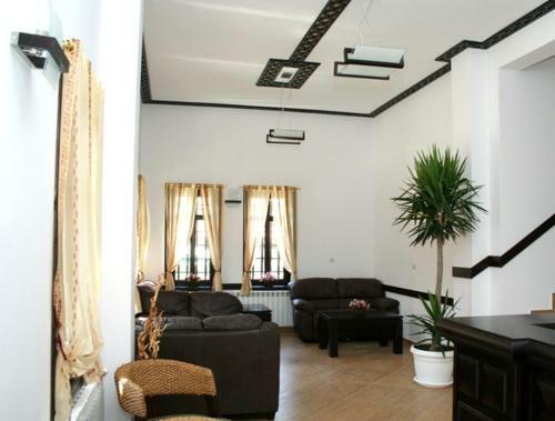 Hostal Enchevite Strannopriemnitsi