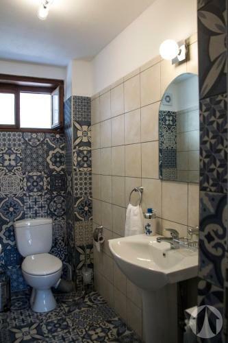 Hostal Base Camp Guesthouse