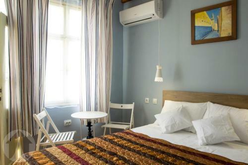 Hostal Base Camp Guesthouse