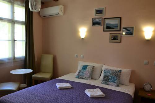 Hostal Base Camp Guesthouse
