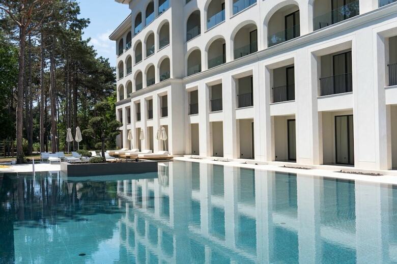 Aquahouse Hotel & Spa