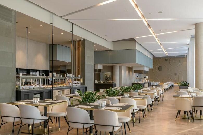 Aquahouse Hotel & Spa