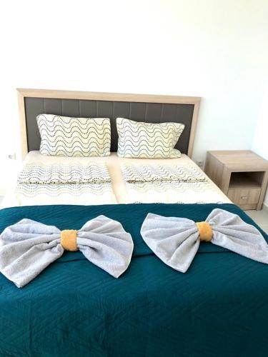 On The Beach Apartments No 17