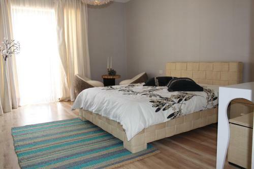 Apartment In Port Palace