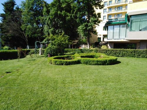 Private Apartment In Saint Elena