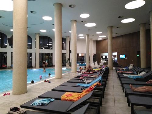 Private Apartment In Saint Elena