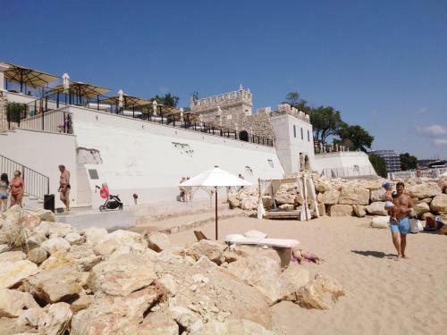 Private Apartment In Saint Elena