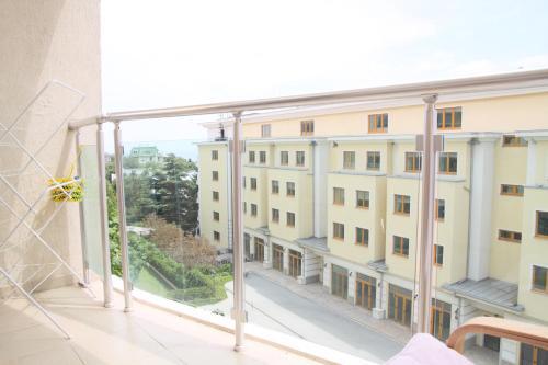 Private Apartment In Saint Elena