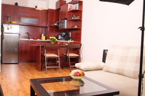 Private Apartment In Saint Elena