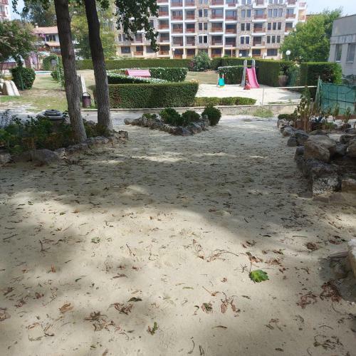 Private Apartment In Saint Elena