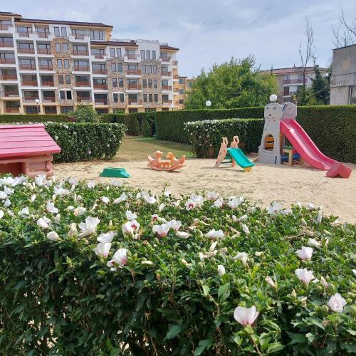 Private Apartment In Saint Elena