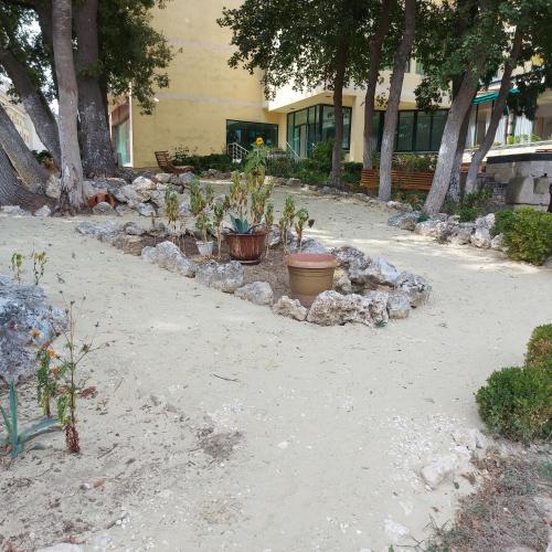 Private Apartment In Saint Elena