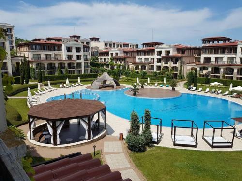 Luxury Apartment Greenlife, Kavaci