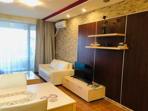 Luxury Apartment Greenlife, Kavaci