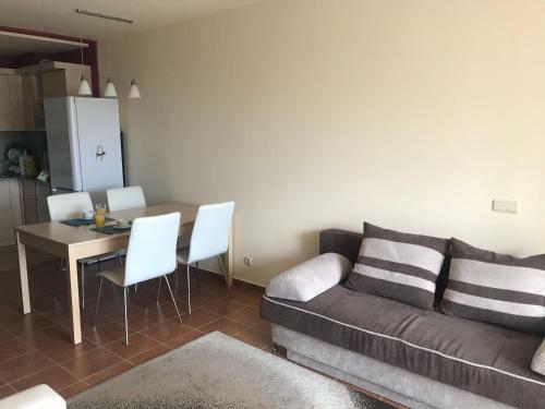 Luxury Apartment Greenlife, Kavaci