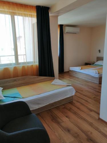 Hostal ??? ??????????