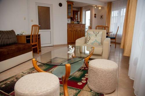Apartamento Convenient 1-bedroom Flat Next To Harmanite Beach