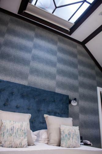 Ascot House Hotel