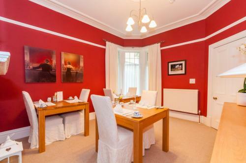 Hostal Ashwood House