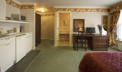 Marlborough House Hotel - B&B