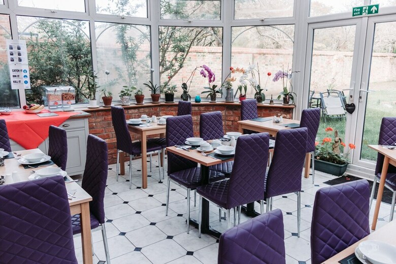 Bed & Breakfast St Margarets Hotel