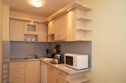 Apartamento *by The Slope* Cozy One-bedroom Flat With Balcony