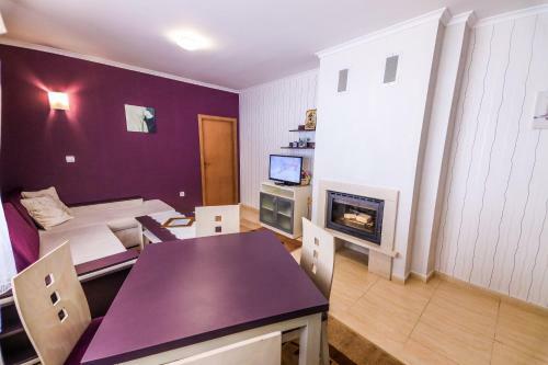 Grand Monastery Violet Apartment With One Bedroom And A Terrace