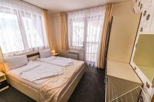 Grand Monastery Violet Apartment With One Bedroom And A Terrace