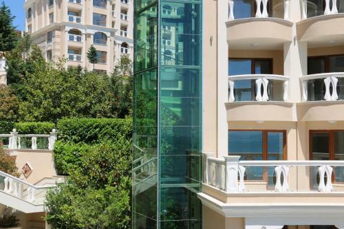 Princess Palace Apartment, La Mer Complex