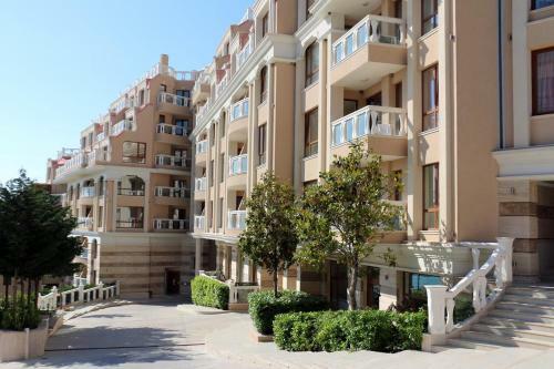 Princess Palace Apartment, La Mer Complex