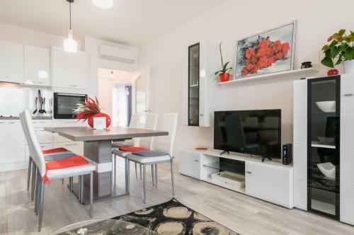 Princess Palace Apartment, La Mer Complex