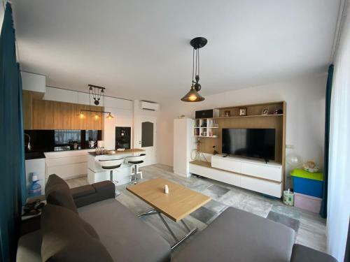 Luxurious And Panoramic Apartment At The Beach In La Mer Complex