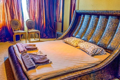 Front Beach Designer Apartment Golden Sands