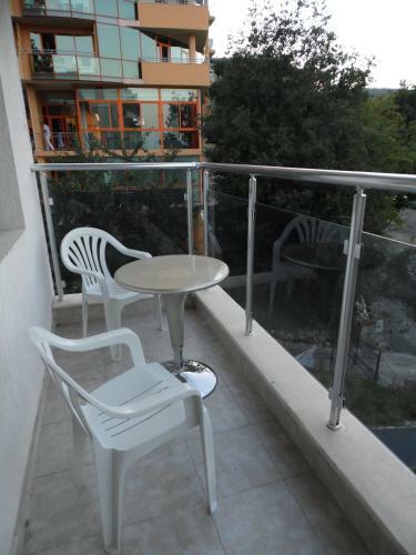 Yalta Apartments