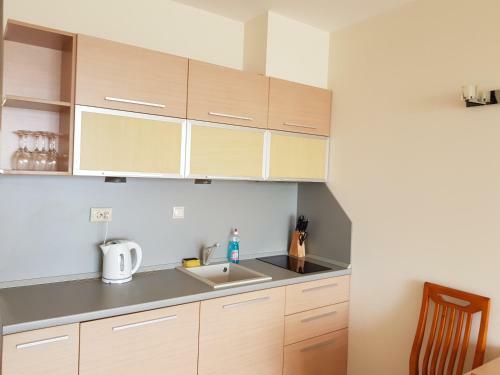 Golden Sands Rentals Apartments
